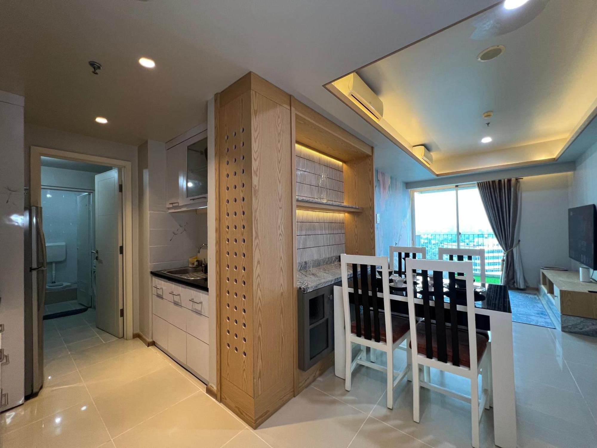 2 Bed Casa Grande Mall Kota Kasablanka By Travelibu *